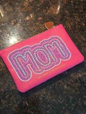 Pink 'Mom' Embellished Bedazzled Zip Pouch Blinged Out Gifts